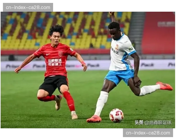 【2026年4月中超联赛·赛中·消息全场比赛结束，青岛西海岸顽强守平，成都蓉城狂轰20脚射门未果